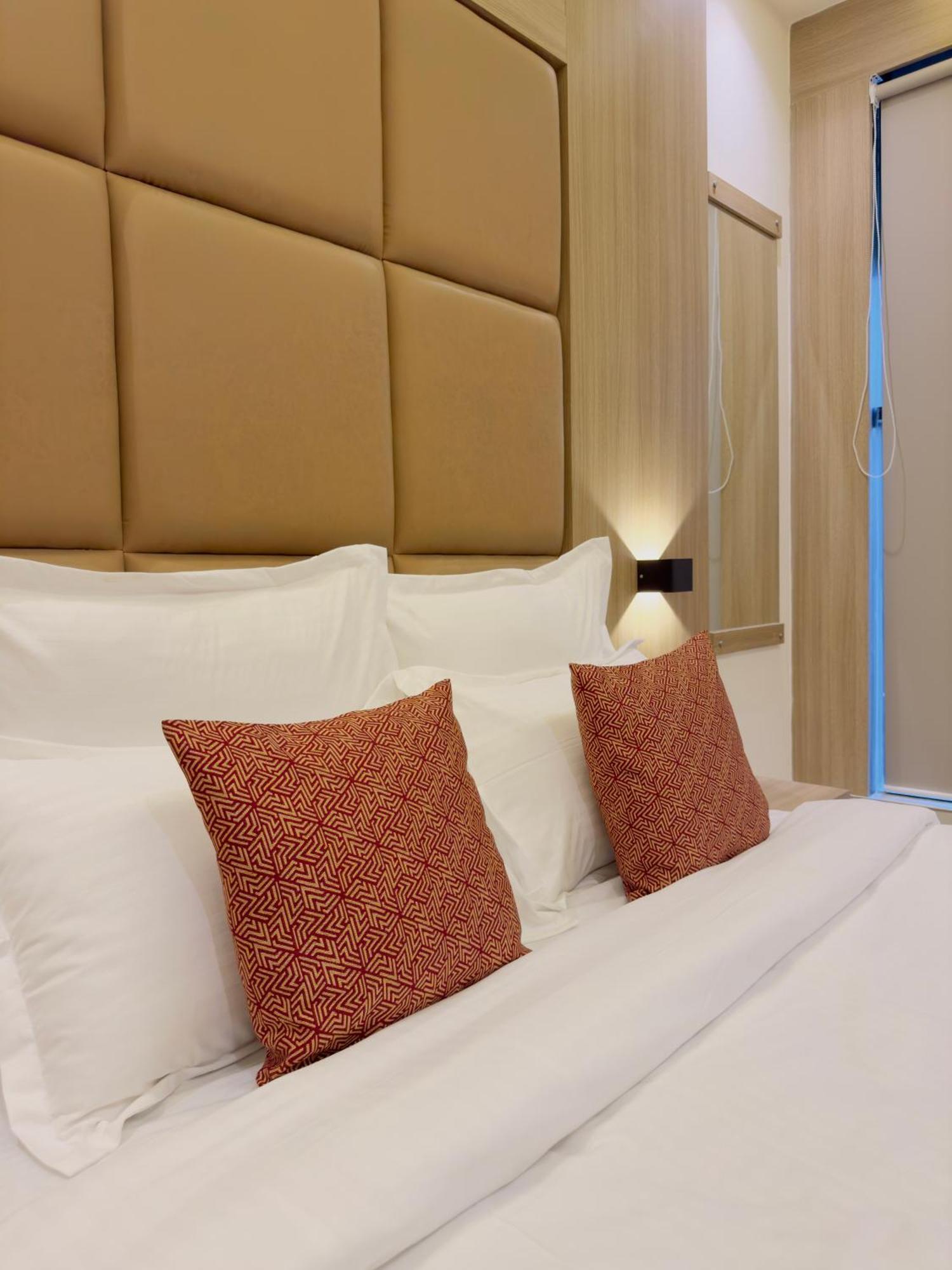 Hotel Bellamont Βομβάη Εξωτερικό φωτογραφία