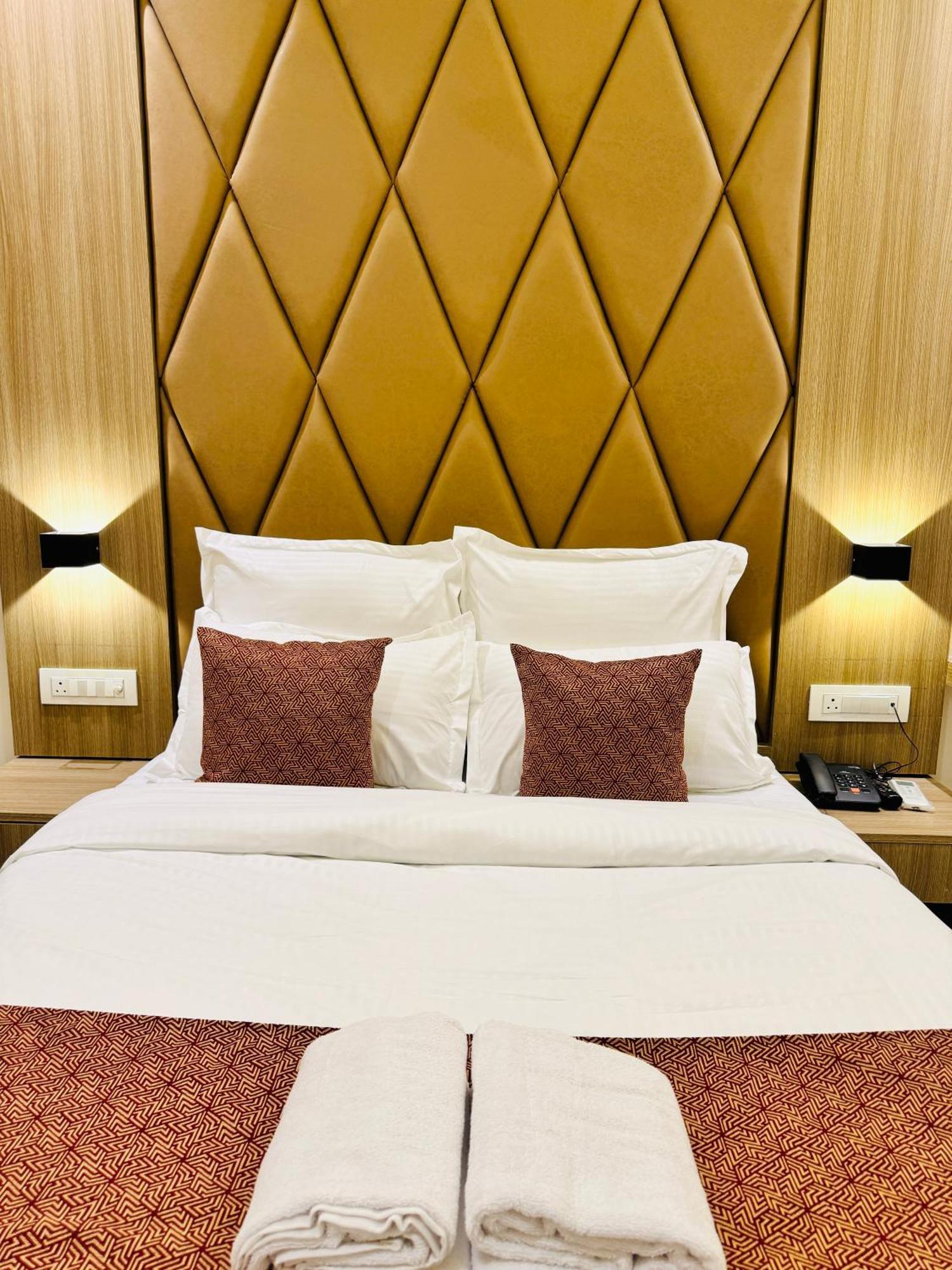 Hotel Bellamont Βομβάη Εξωτερικό φωτογραφία
