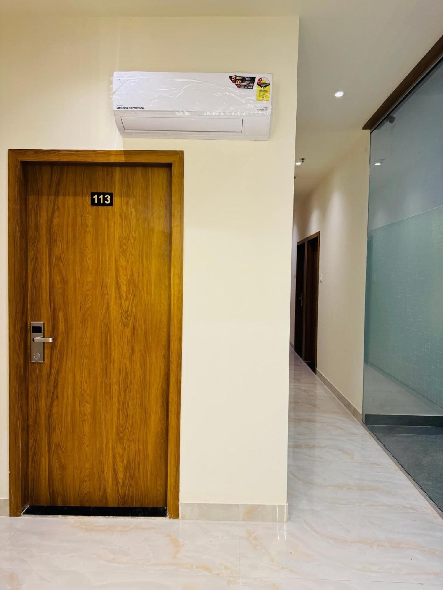 Hotel Bellamont Βομβάη Εξωτερικό φωτογραφία