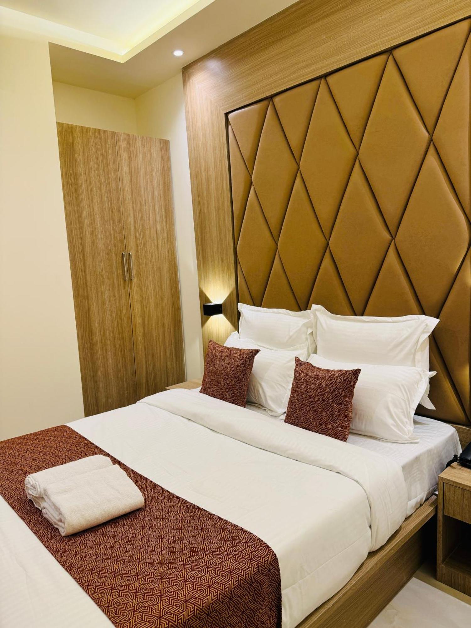Hotel Bellamont Βομβάη Εξωτερικό φωτογραφία