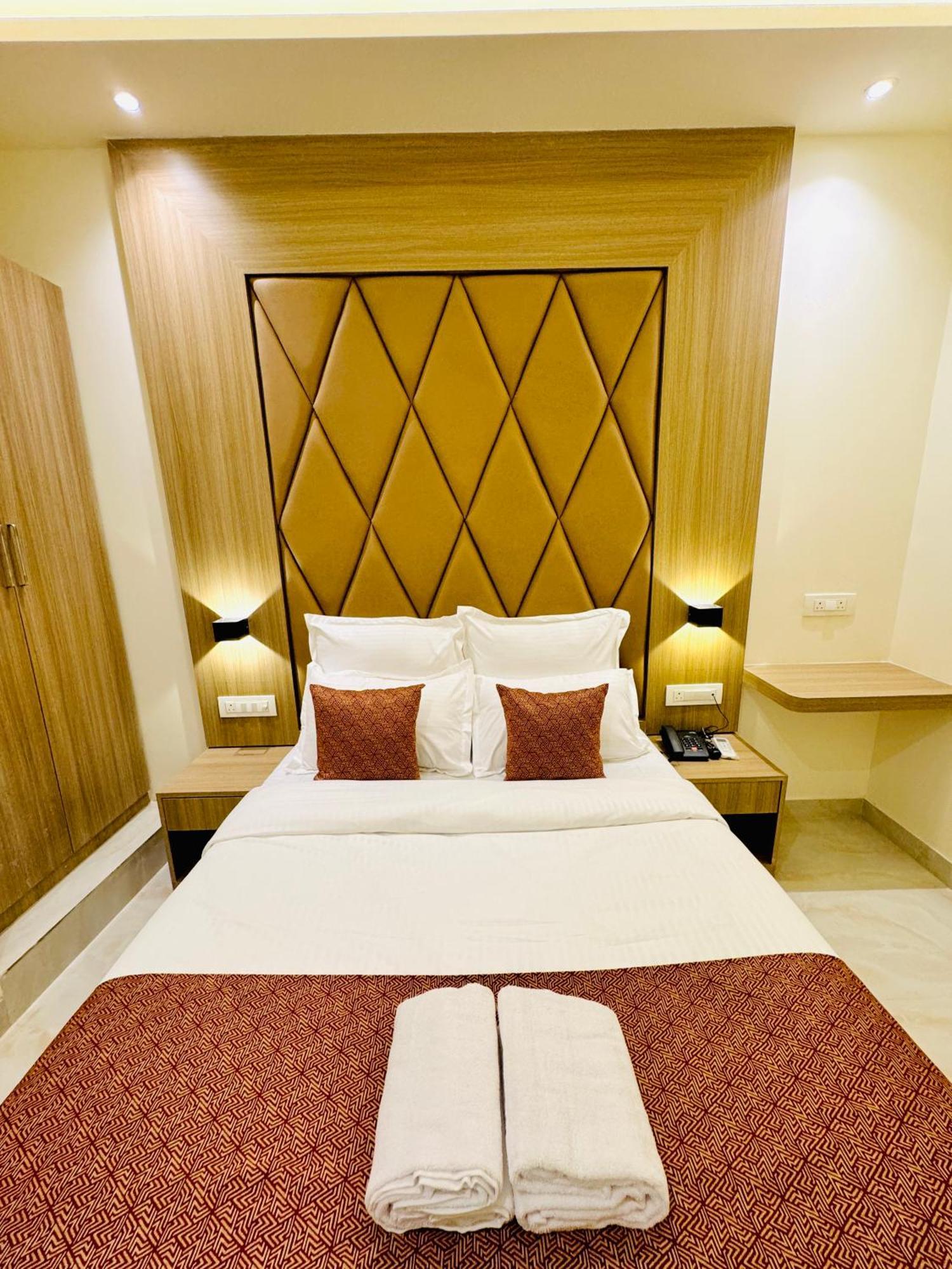 Hotel Bellamont Βομβάη Εξωτερικό φωτογραφία