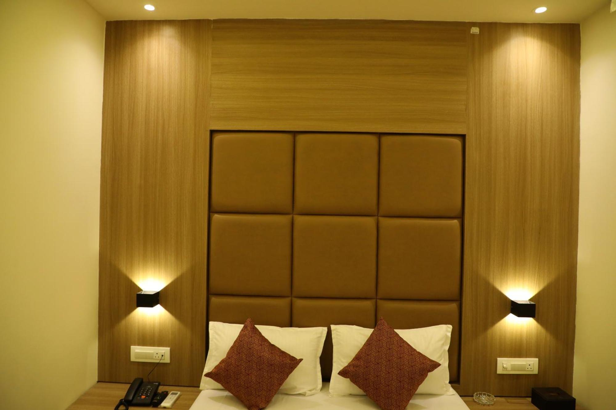 Hotel Bellamont Βομβάη Εξωτερικό φωτογραφία