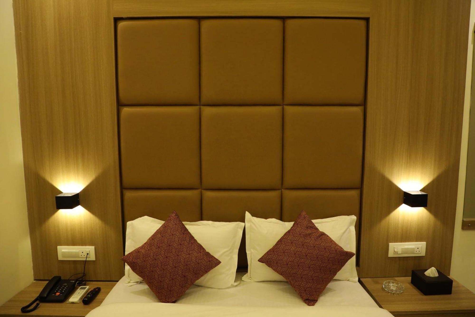 Hotel Bellamont Βομβάη Εξωτερικό φωτογραφία