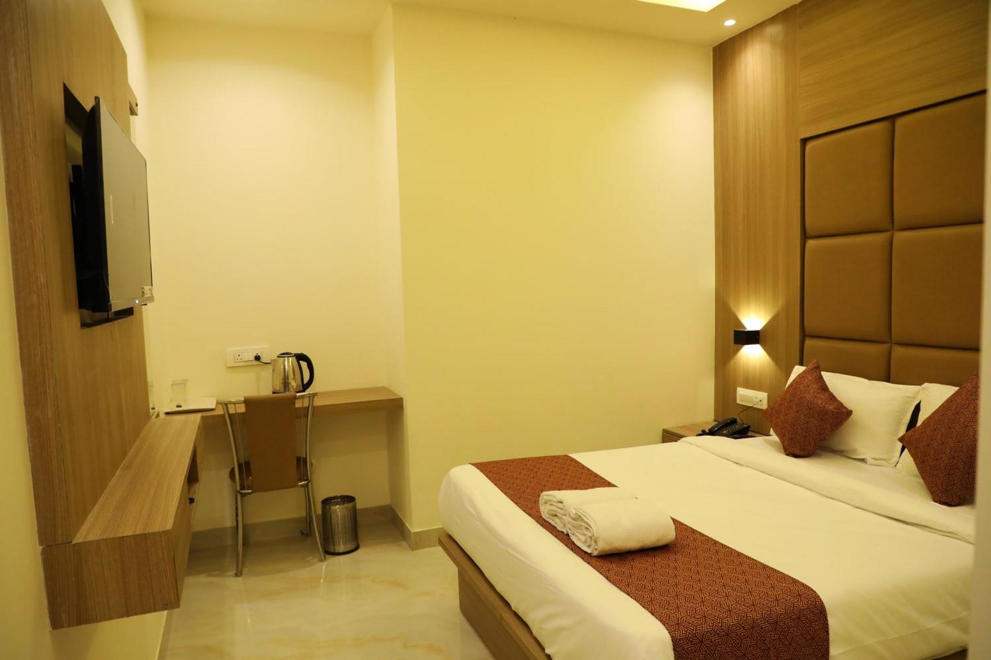 Hotel Bellamont Βομβάη Εξωτερικό φωτογραφία
