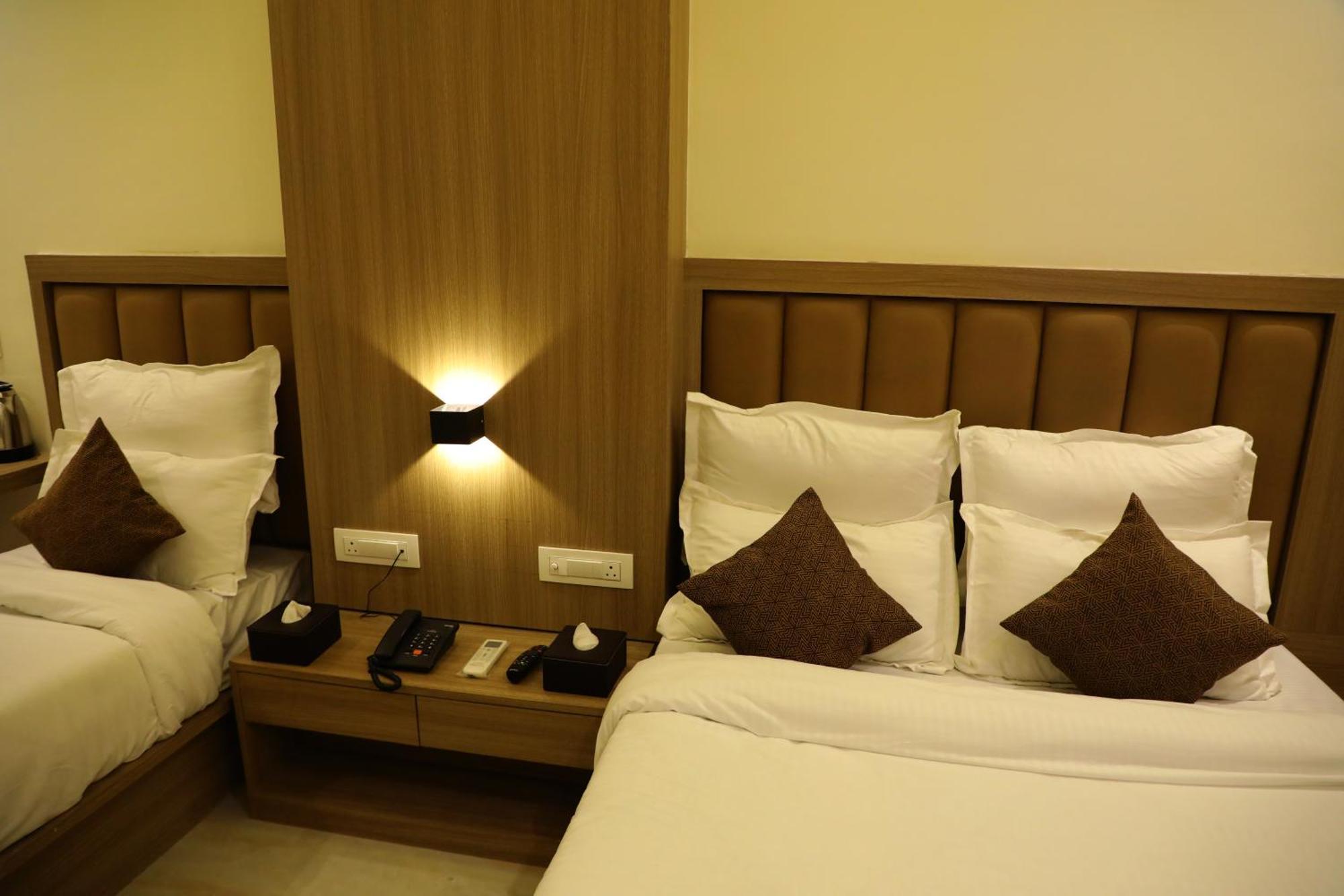 Hotel Bellamont Βομβάη Εξωτερικό φωτογραφία