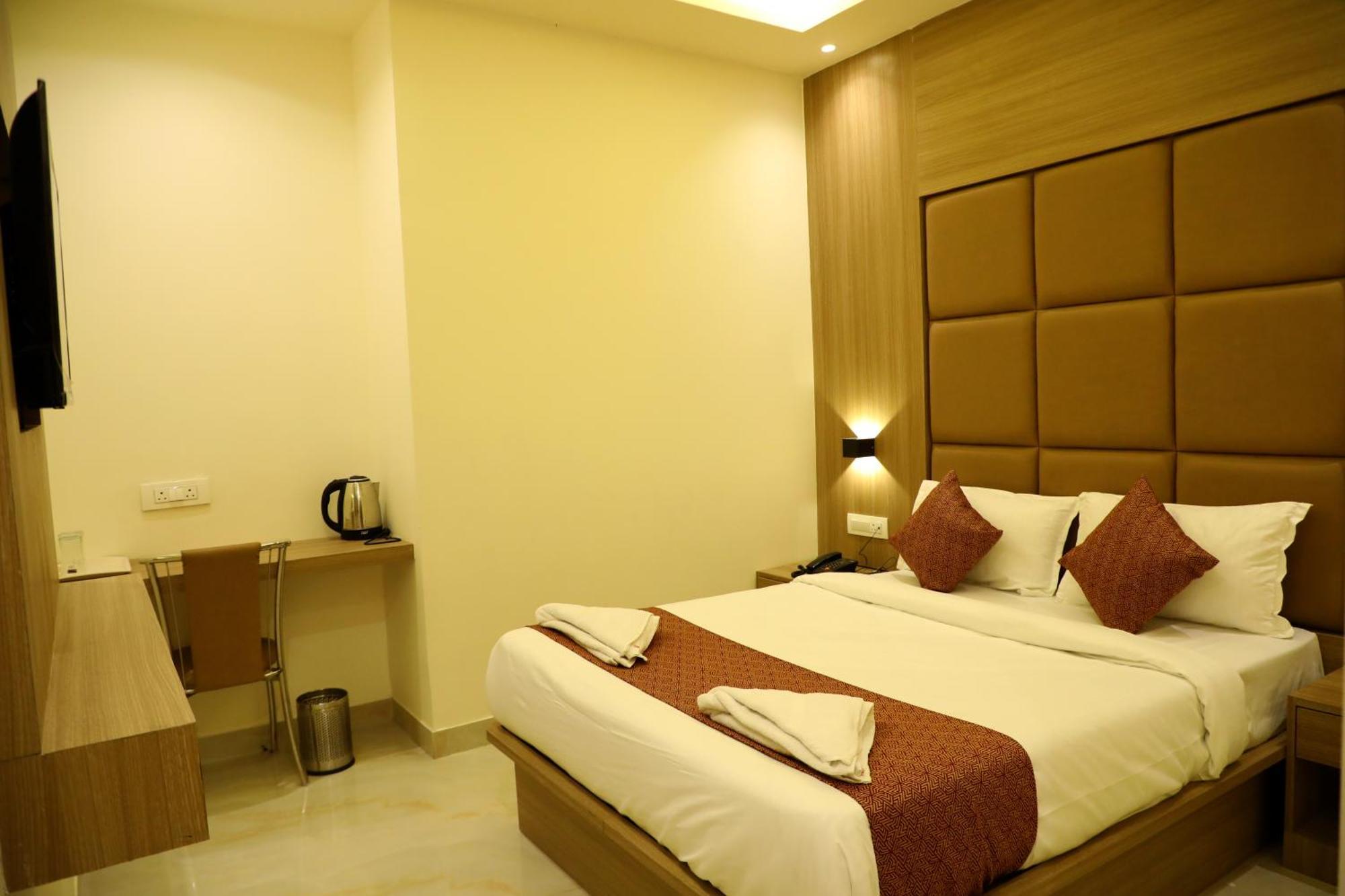 Hotel Bellamont Βομβάη Εξωτερικό φωτογραφία